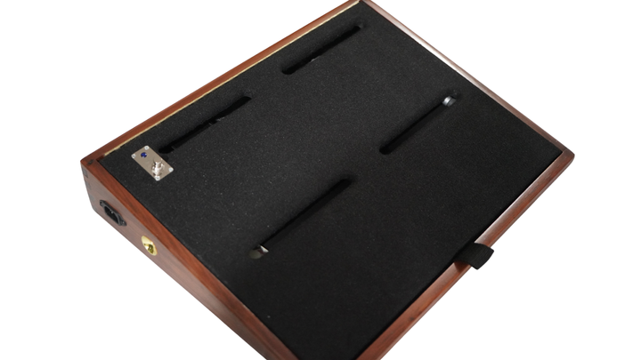 Pedalboard marca Valiente, modelo:  Bastian VL50